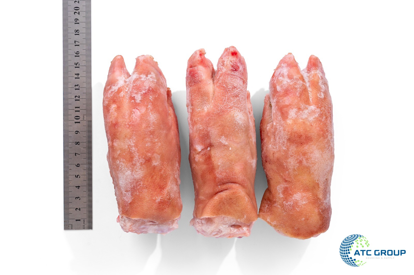 Frozen pork front feet – size check