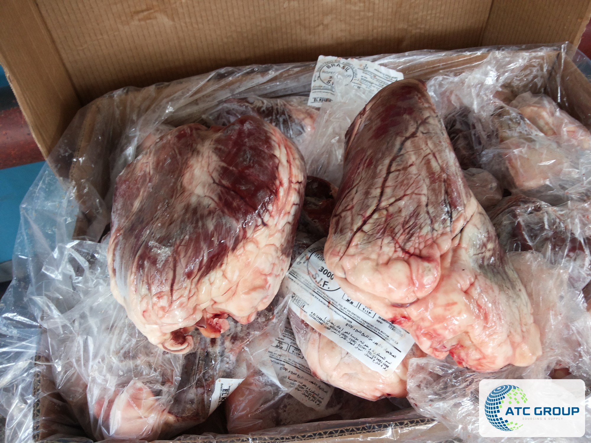 Frozen beef hearts – product view